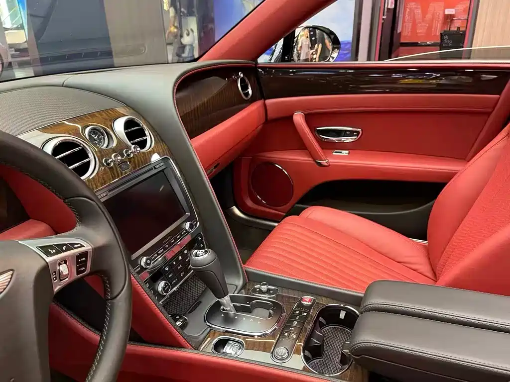 Bentley Flying Spur 2017 4.0T V8 Standard