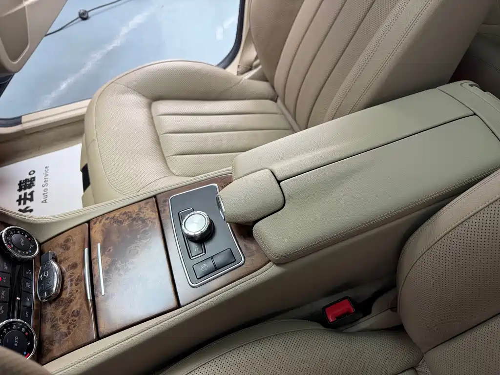 Mercedes-Benz CLS — миниатюра 12