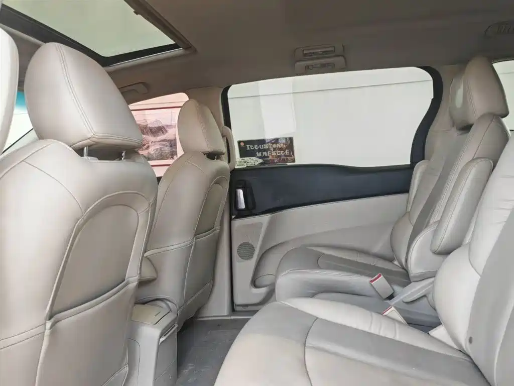 Buick GL8 2017 25S Luxury V