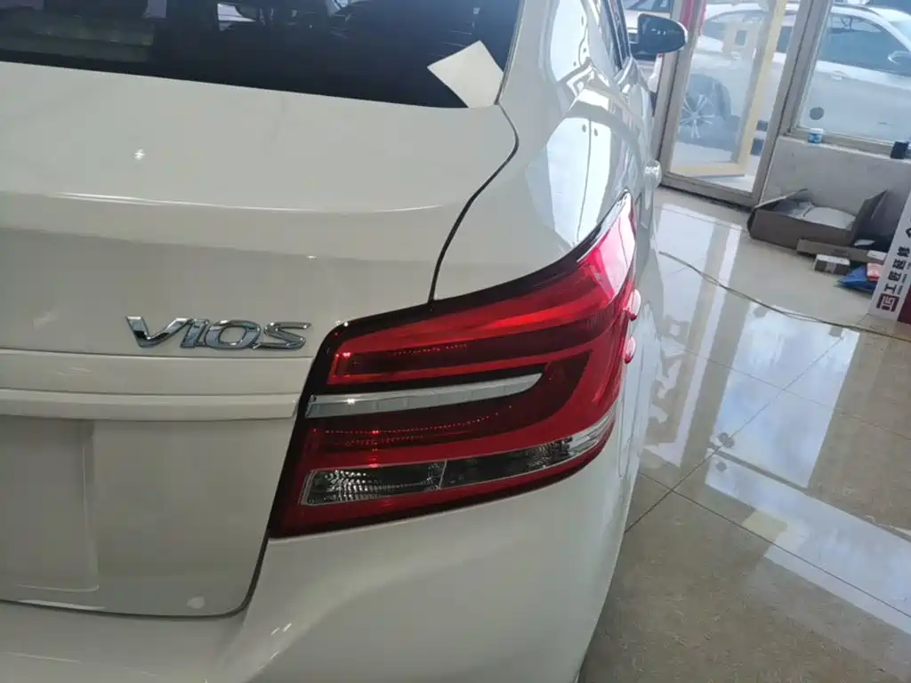 Toyota Vios — миниатюра 8