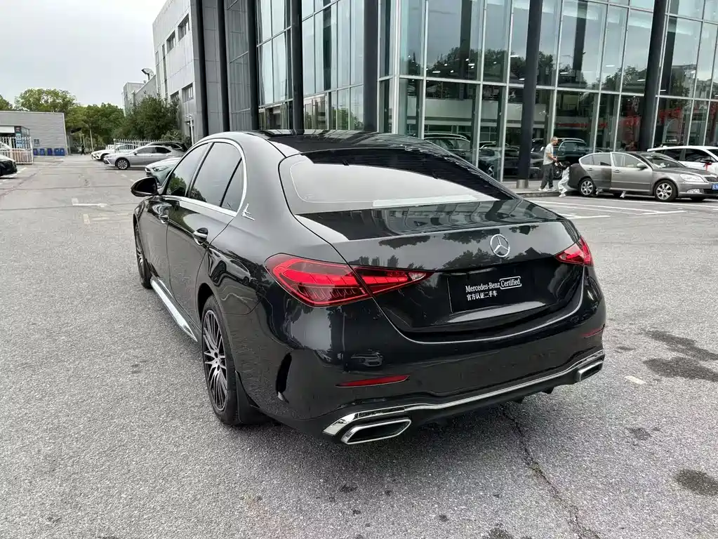 Mercedes-Benz C-Class — миниатюра 7