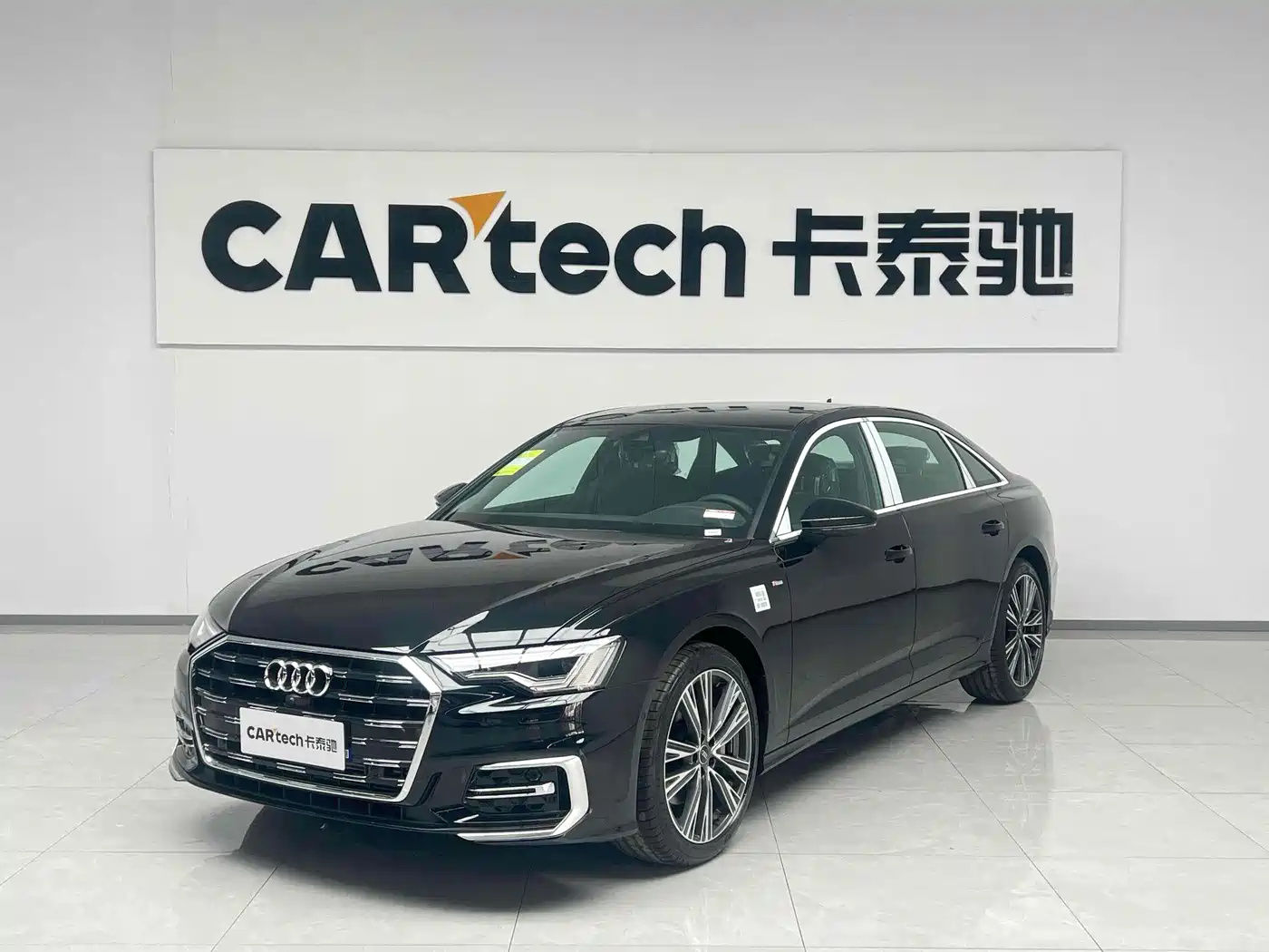 奥迪A6L 2026款 45 TFSI 臻选动感型 2026