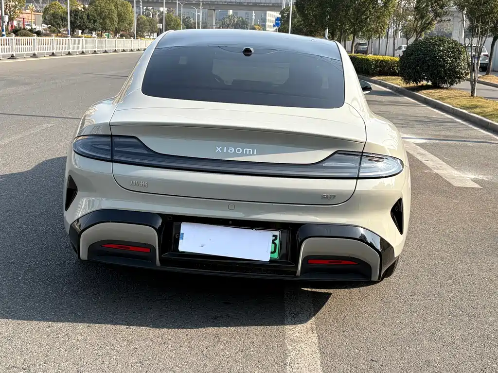 XIAOMI CAR XIAOMI SU7
