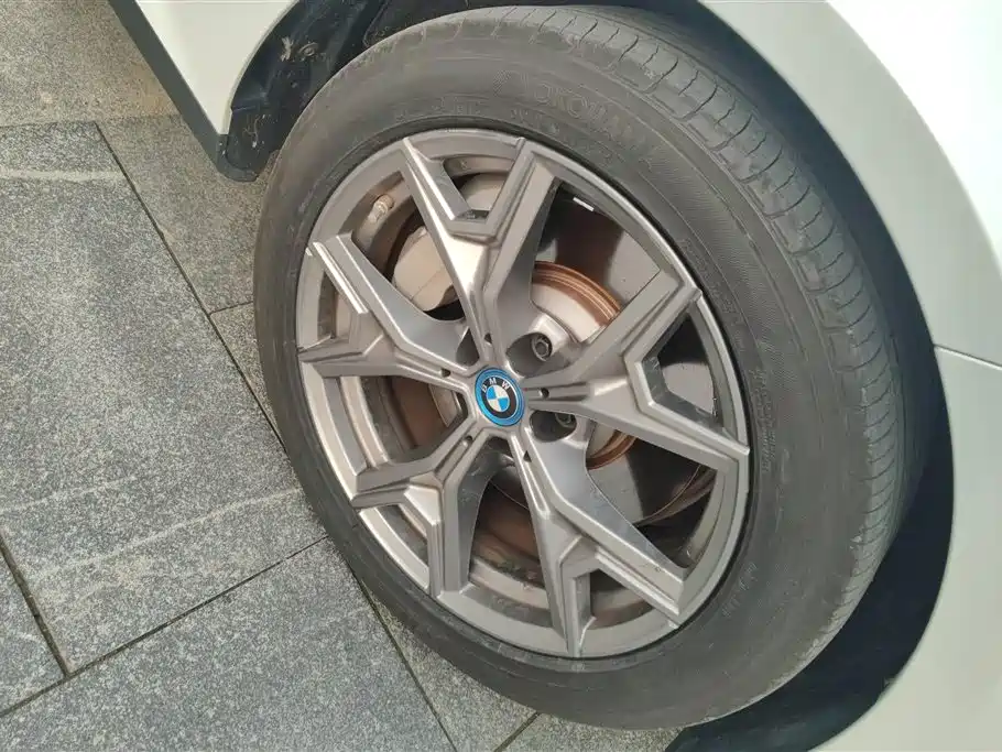 BMW i3 2022 eDrive 35 L