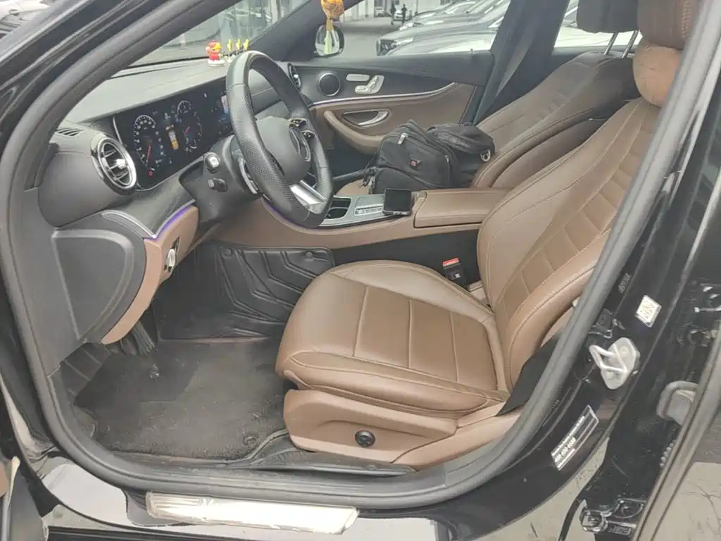 Mercedes-Benz E-Class — миниатюра 20