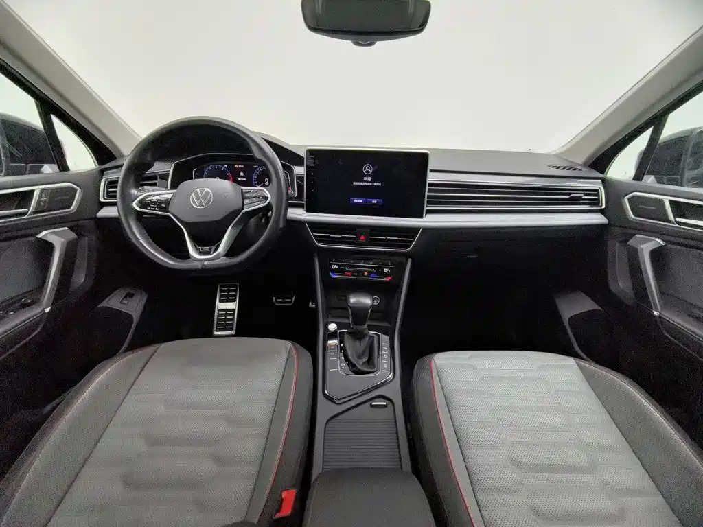 Volkswagen Tiguan L — миниатюра 5