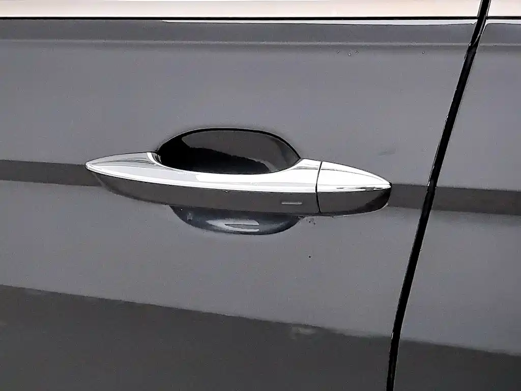 Volkswagen Tiguan L — миниатюра 18