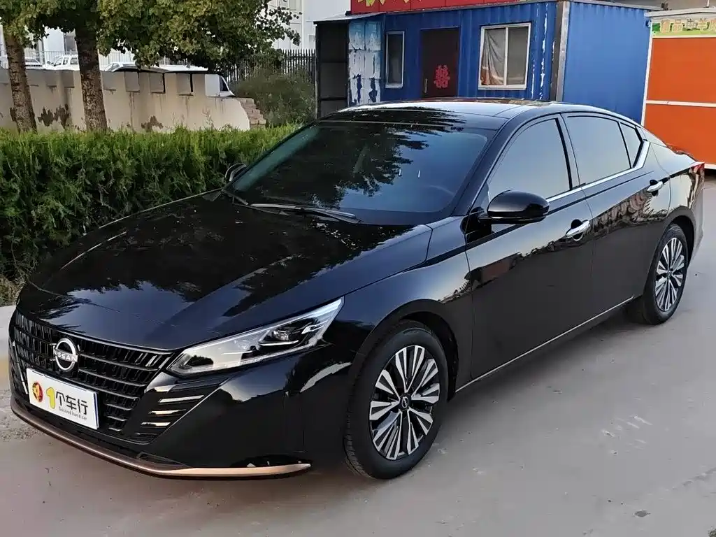Nissan Teana