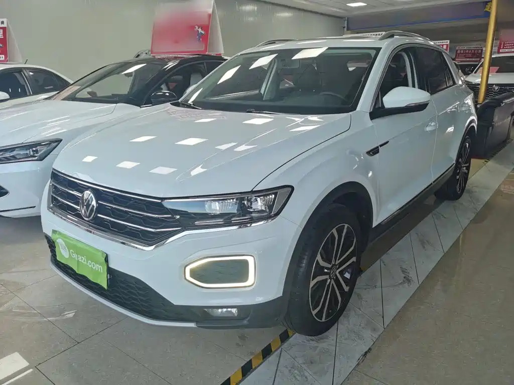Volkswagen T-Roc — миниатюра 2