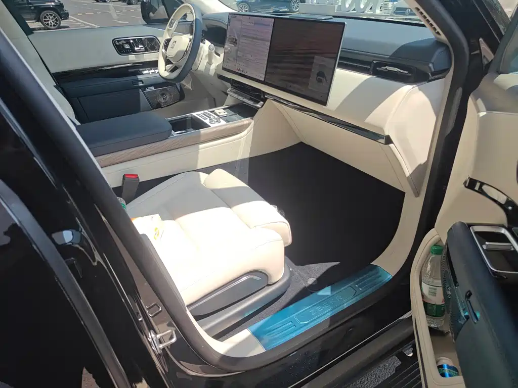 Zeekr 9X 2025 Hyper 70kWh