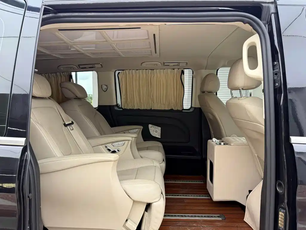Mercedes-Benz Vito — миниатюра 13