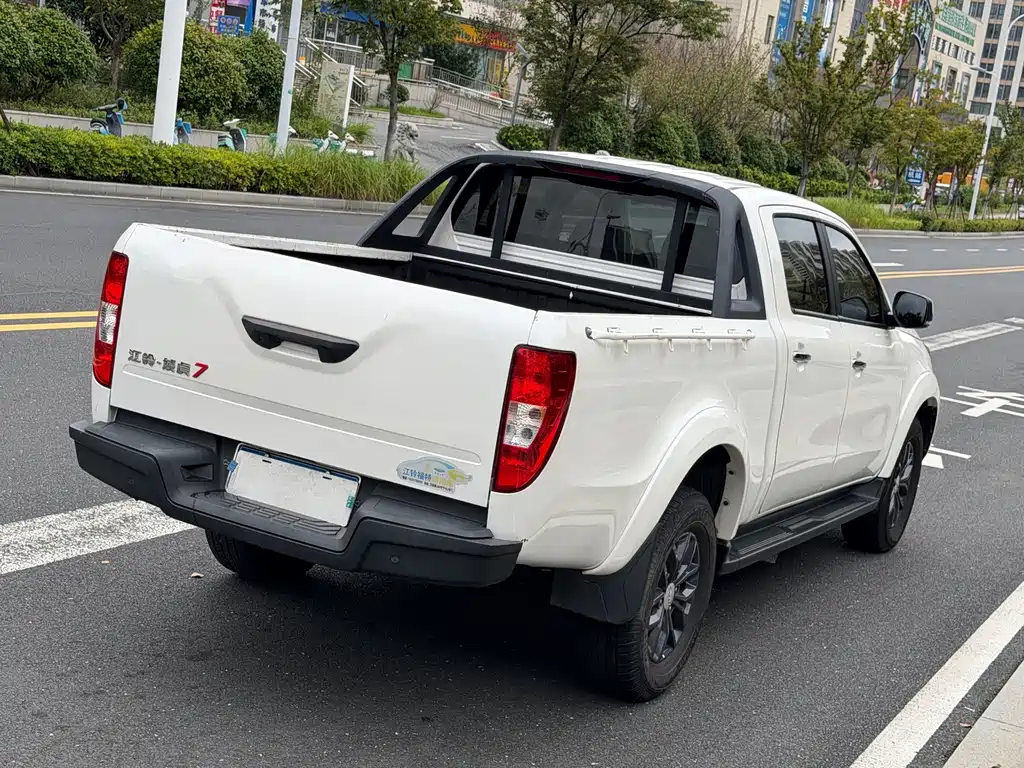 JMC Yuhu 7 — миниатюра 6