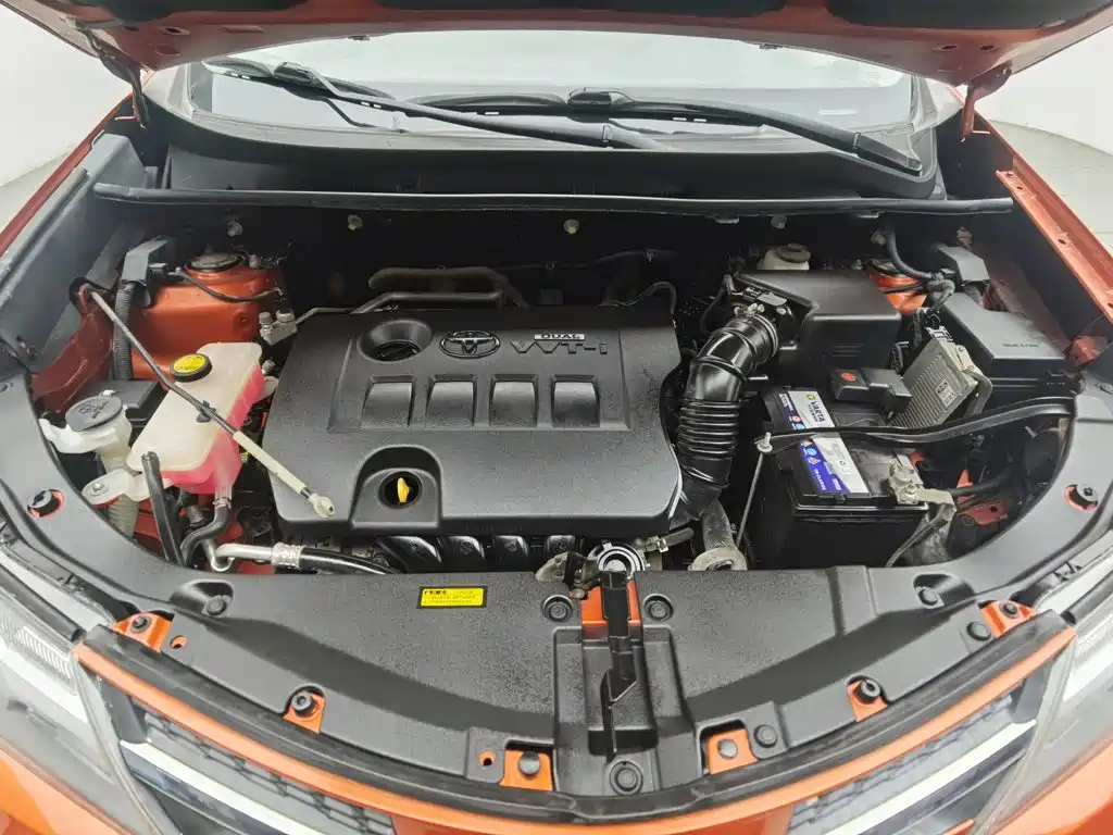 Toyota RAV4 — миниатюра 6