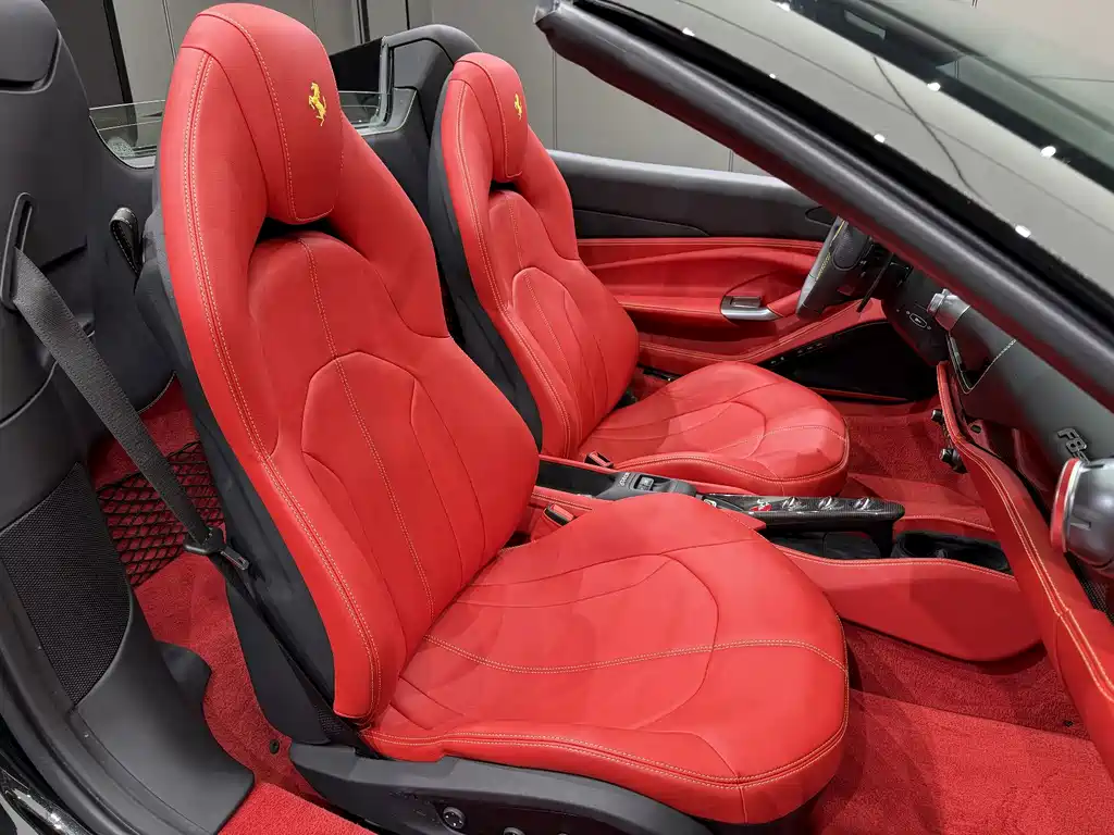 Ferrari F8 — миниатюра 9
