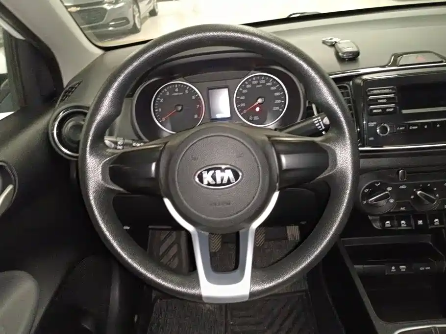 Kia Huanchi — миниатюра 15