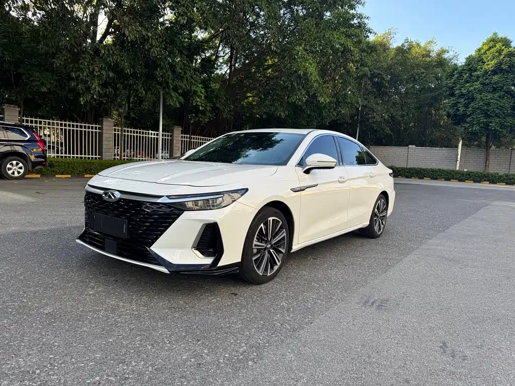 Chery Arrizo 8
