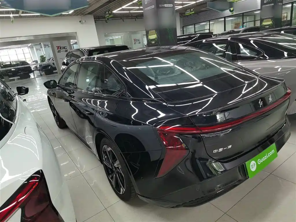 Hongqi EH7 2024 640 Pro+