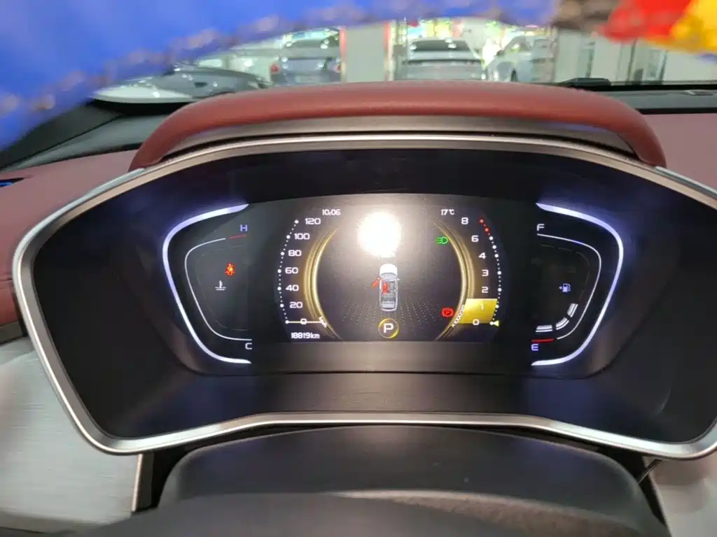 Geely Binyue — миниатюра 12