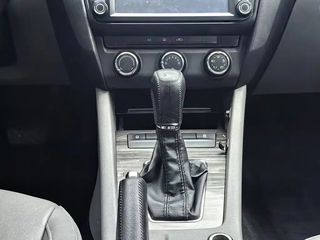 Skoda Octavia — миниатюра 13