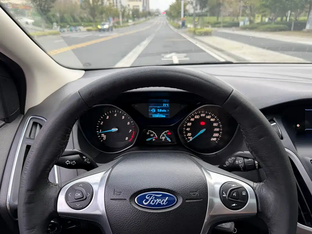 Ford Focus — миниатюра 17