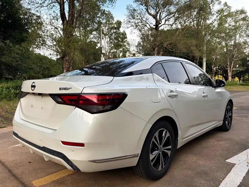 Nissan Sylphy — миниатюра 9