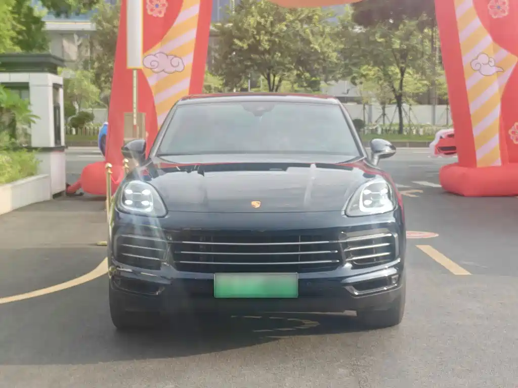 Porsche Cayenne Hybrid — миниатюра 2