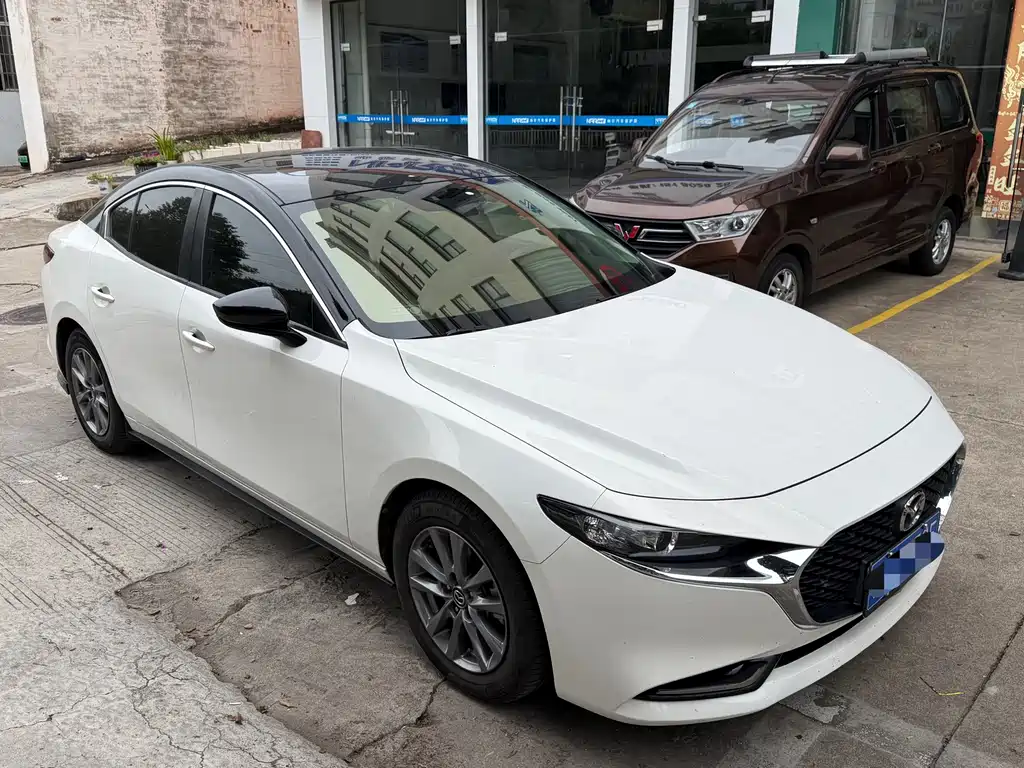 Mazda 3 Axela — миниатюра 3