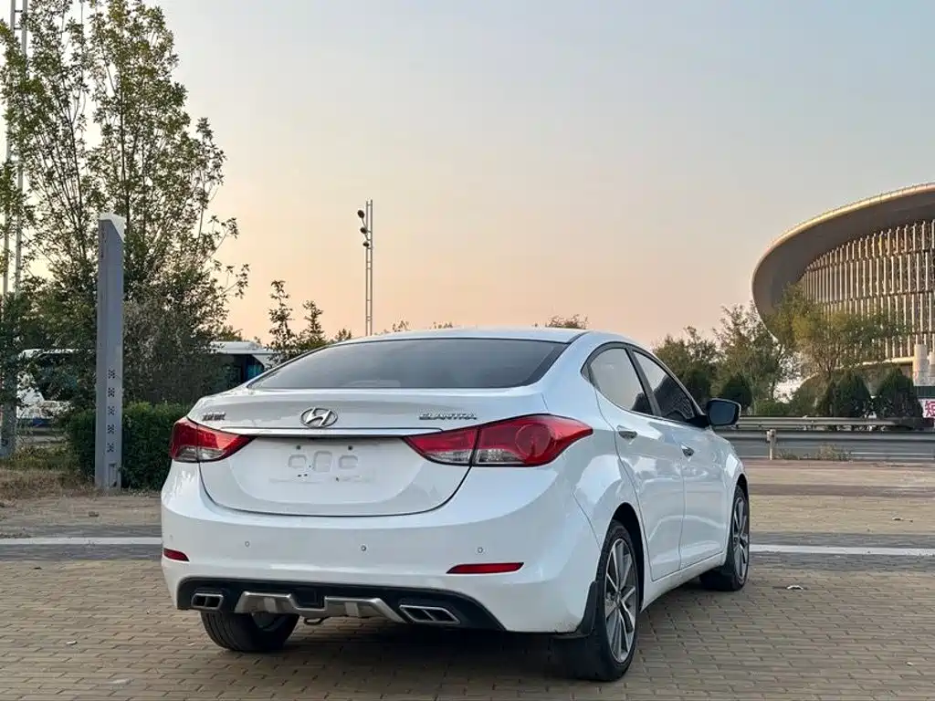 Hyundai Elantra Langdong — миниатюра 4