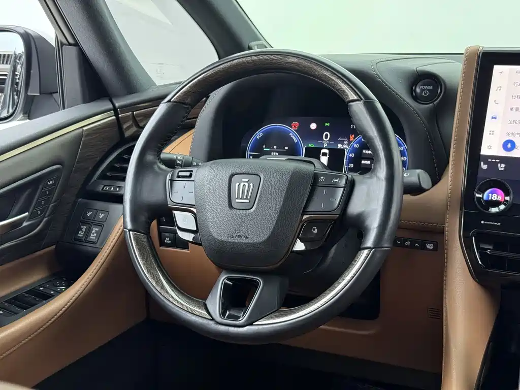 Toyota Vellfire — миниатюра 5