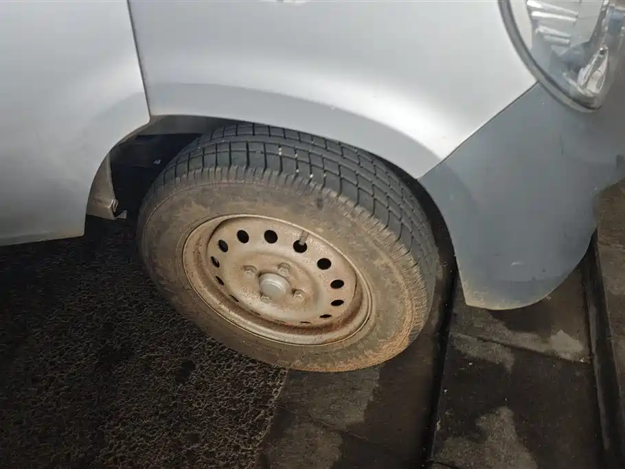 Wuling Sunshine 2023 1.5L 5/7 мест