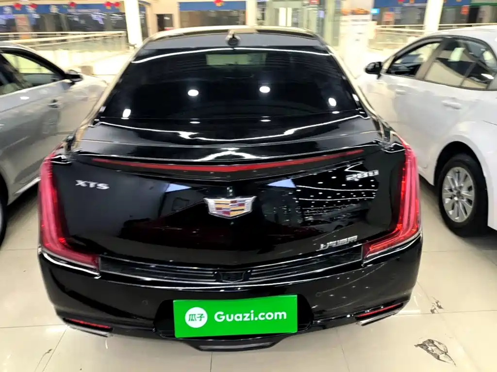 Cadillac XTS — миниатюра 6