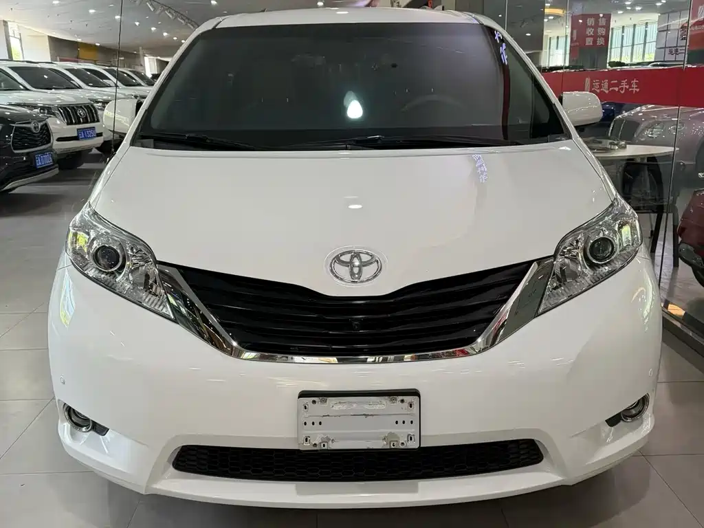 Toyota Sienna 2014