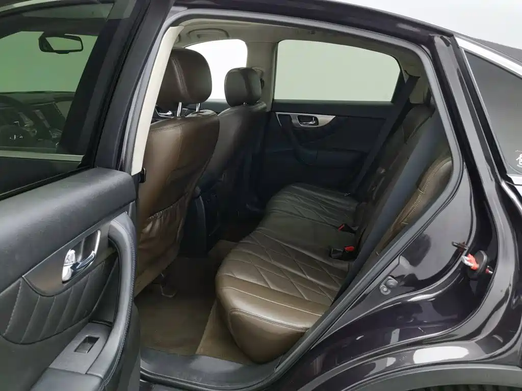 Infiniti FX — миниатюра 15