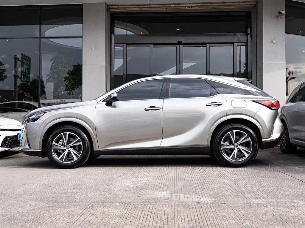 Lexus RX — миниатюра 4