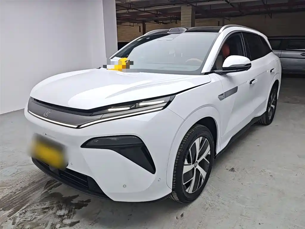 BYD Tang L L 2025 DM 200KM Flagship