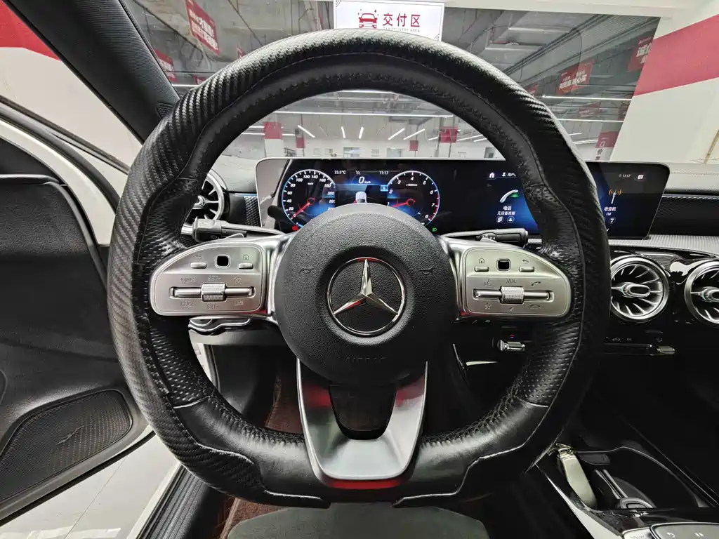 MERCEDES-BENZ  A CLASS