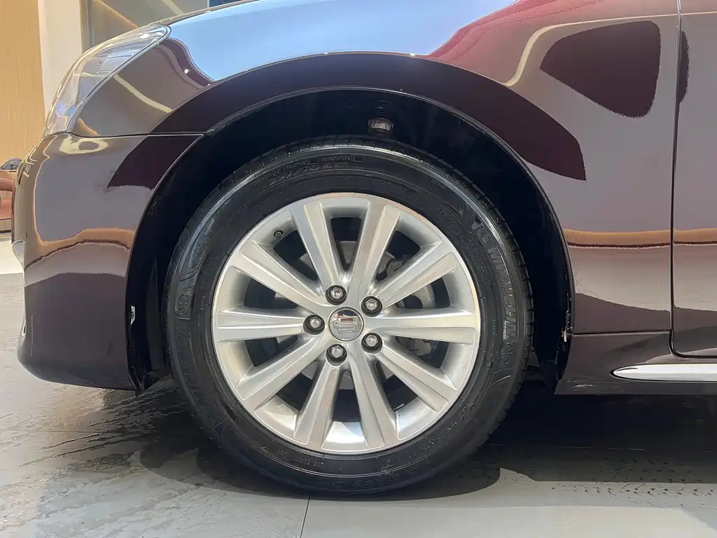 Toyota Crown 2012 2.5L Royal
