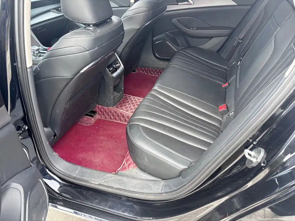Hongqi Hongqi H5 — миниатюра 10