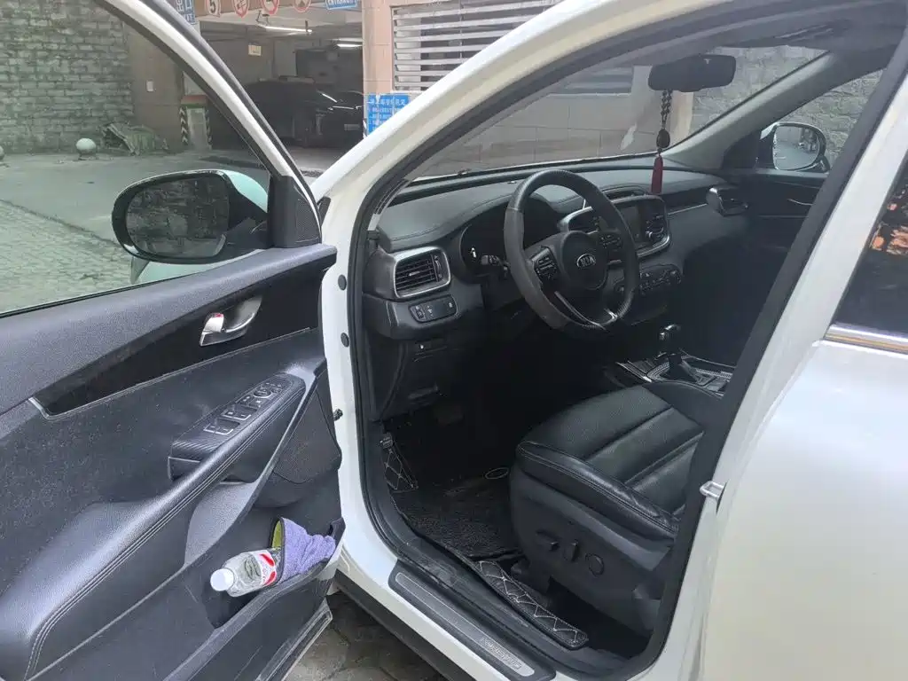 Kia Sorento — миниатюра 17