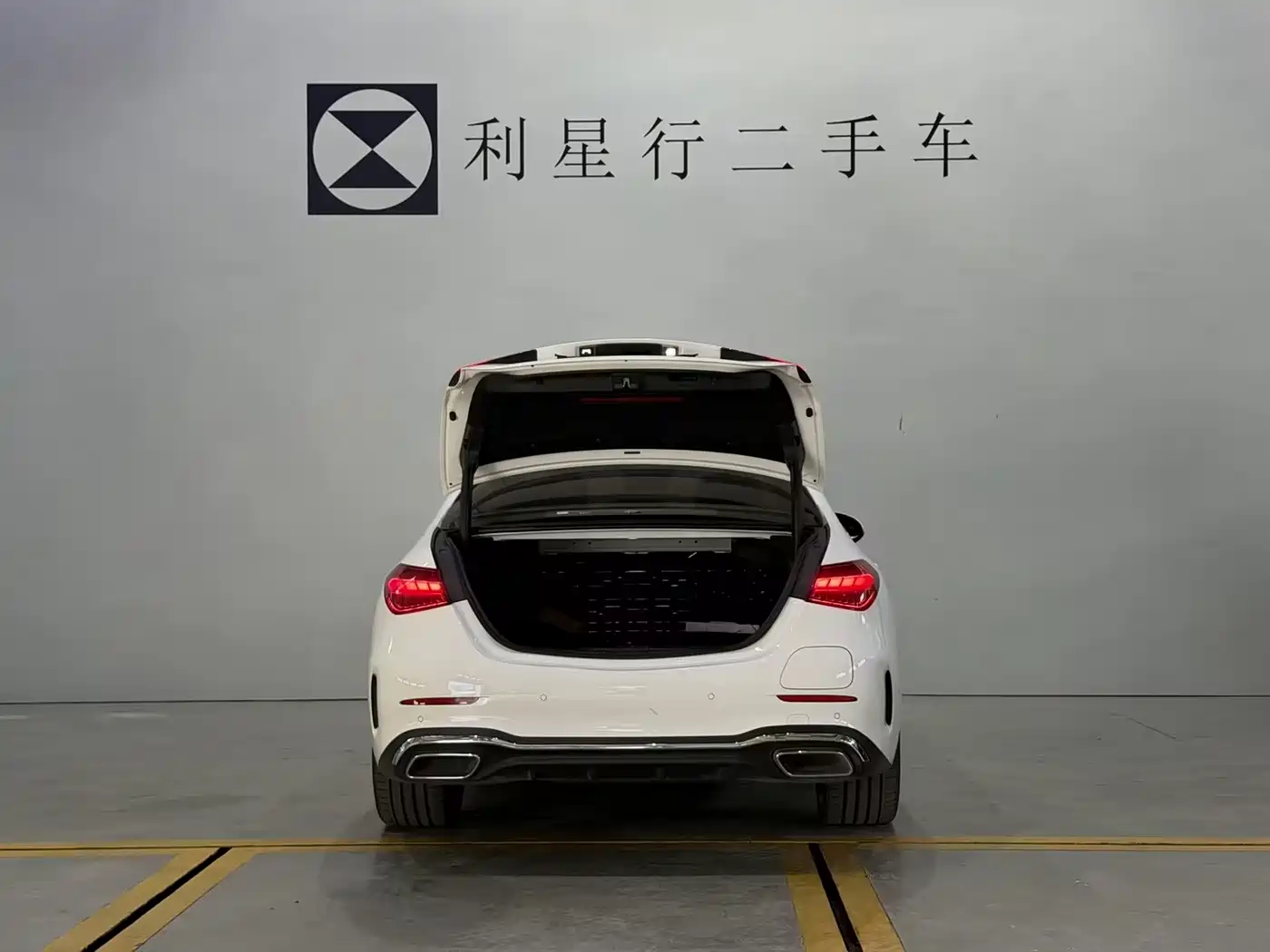 Mercedes-Benz C-class new energy 2023 Белый из Китая