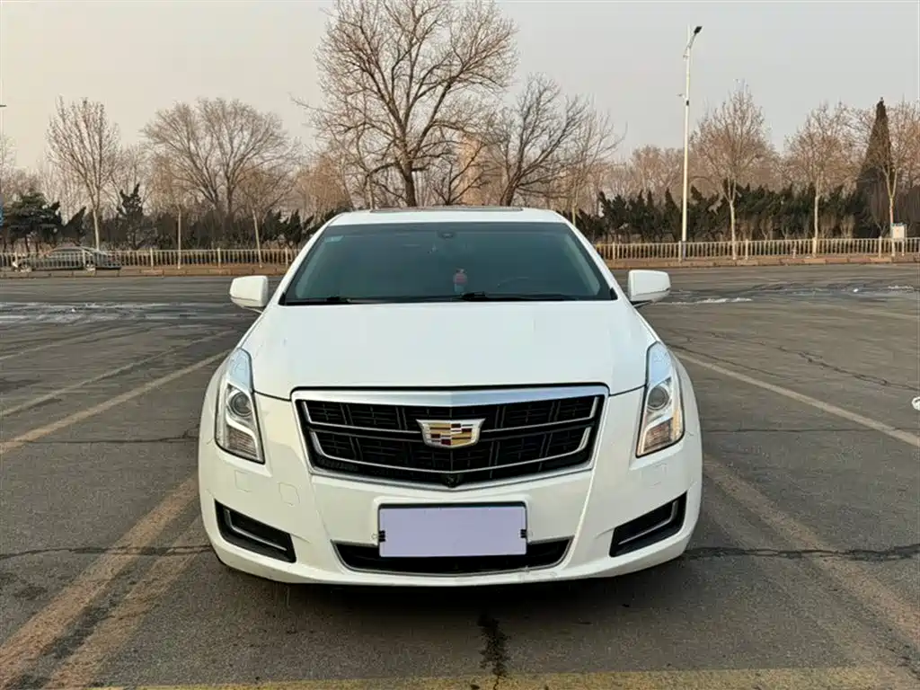 CADILLAC XTS