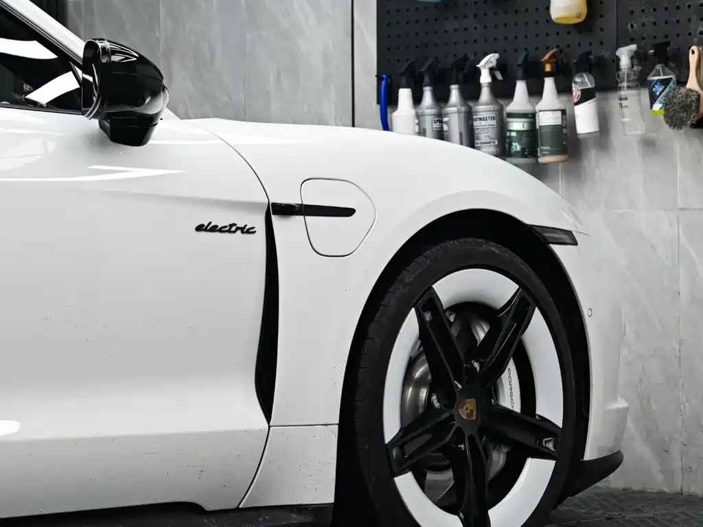 Porsche Taycan 2024 Taycan 4