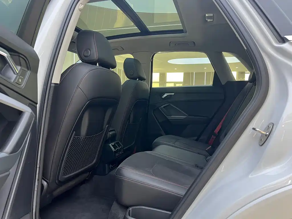 Audi Q3 — миниатюра 14