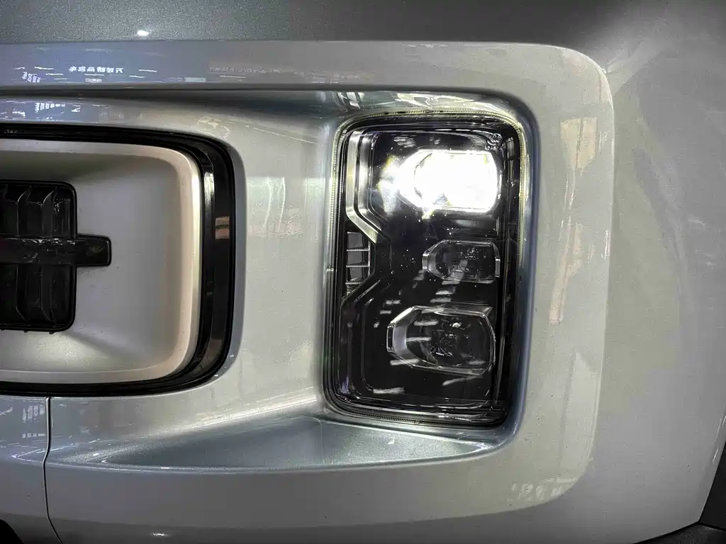 GEELY AUTOMOBILE GEELY ICON