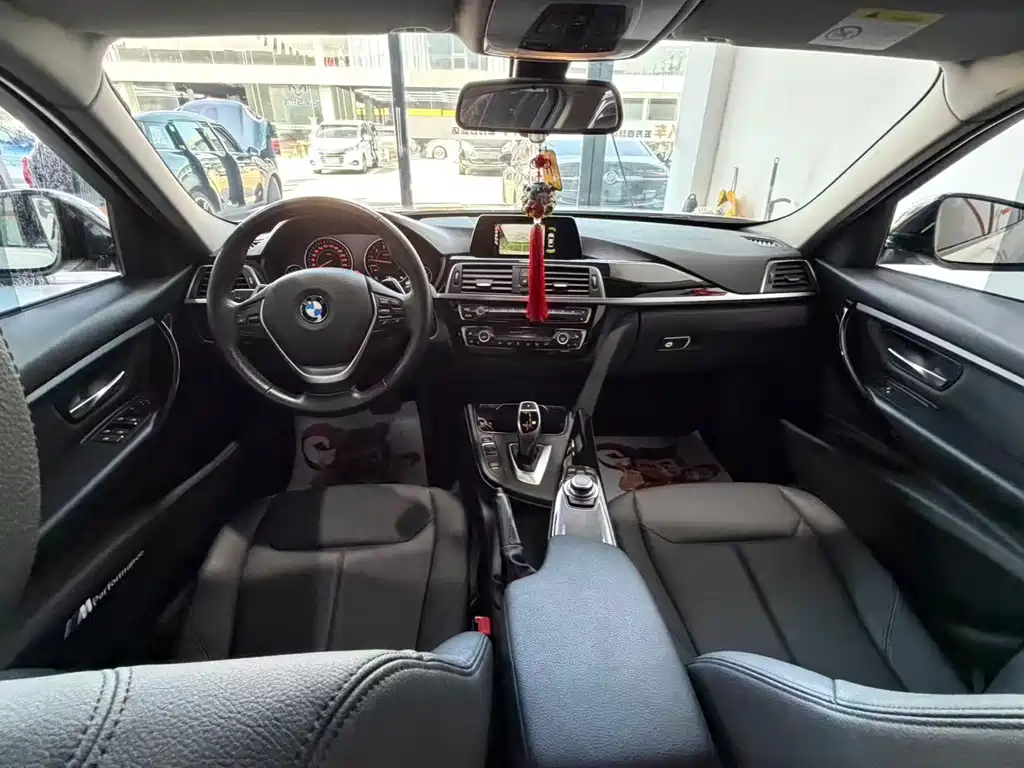 BMW 3 Series — миниатюра 16
