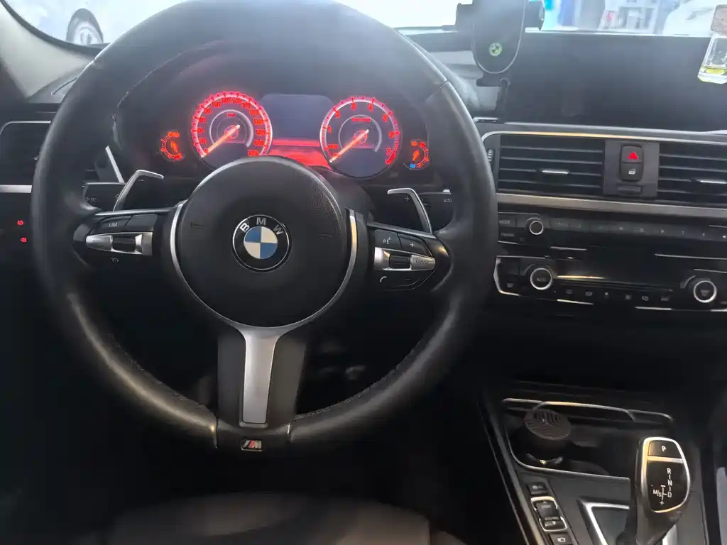 BMW 3 Series — миниатюра 13