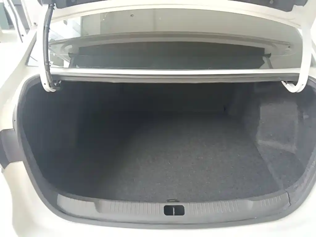 Buick Excelle — миниатюра 19