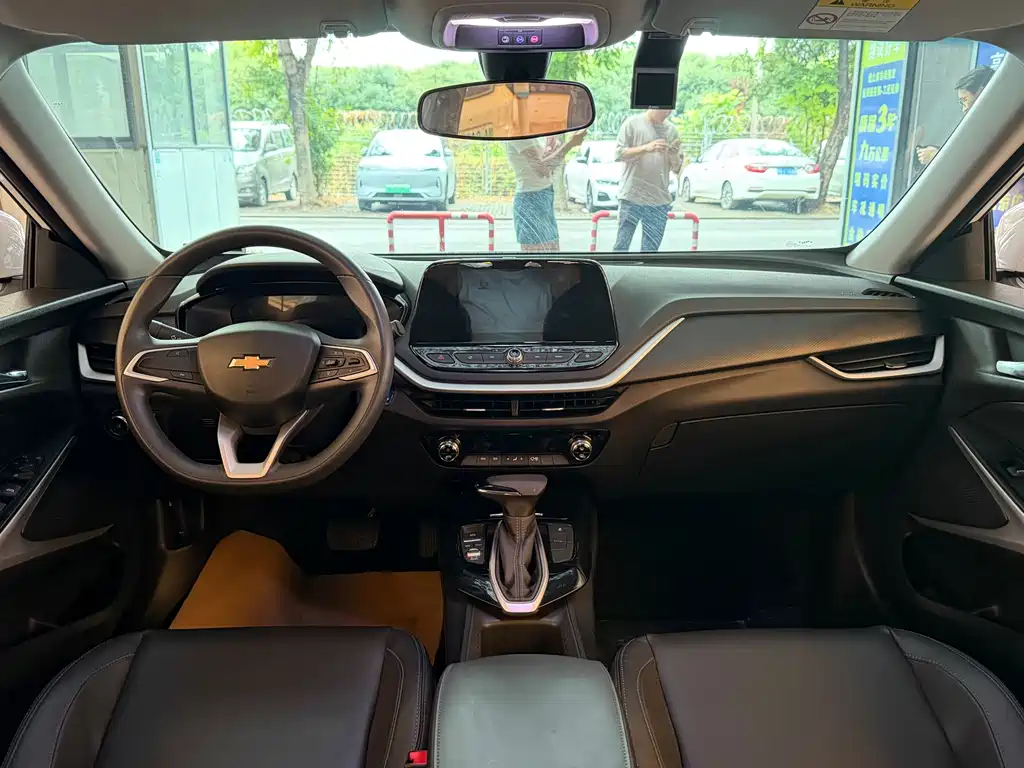 Chevrolet Menlo — миниатюра 14