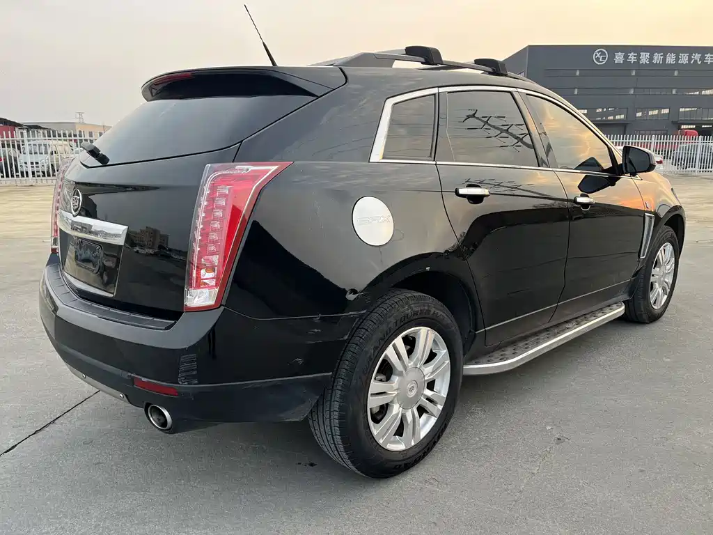 Cadillac SRX — миниатюра 21
