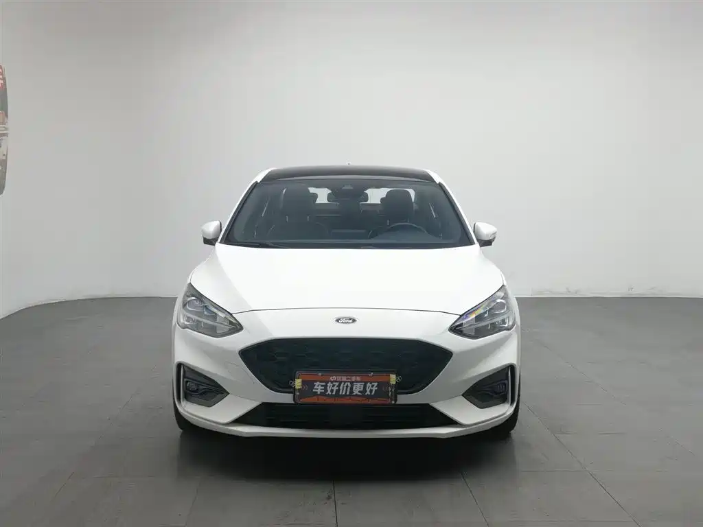 Ford Focus 2020 EcoBoost 180 AT ST Line